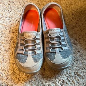 Skechers Womens 7.5